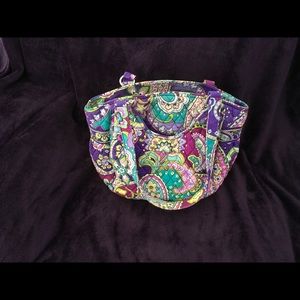 Vera Bradley purse The pattern is Heather.